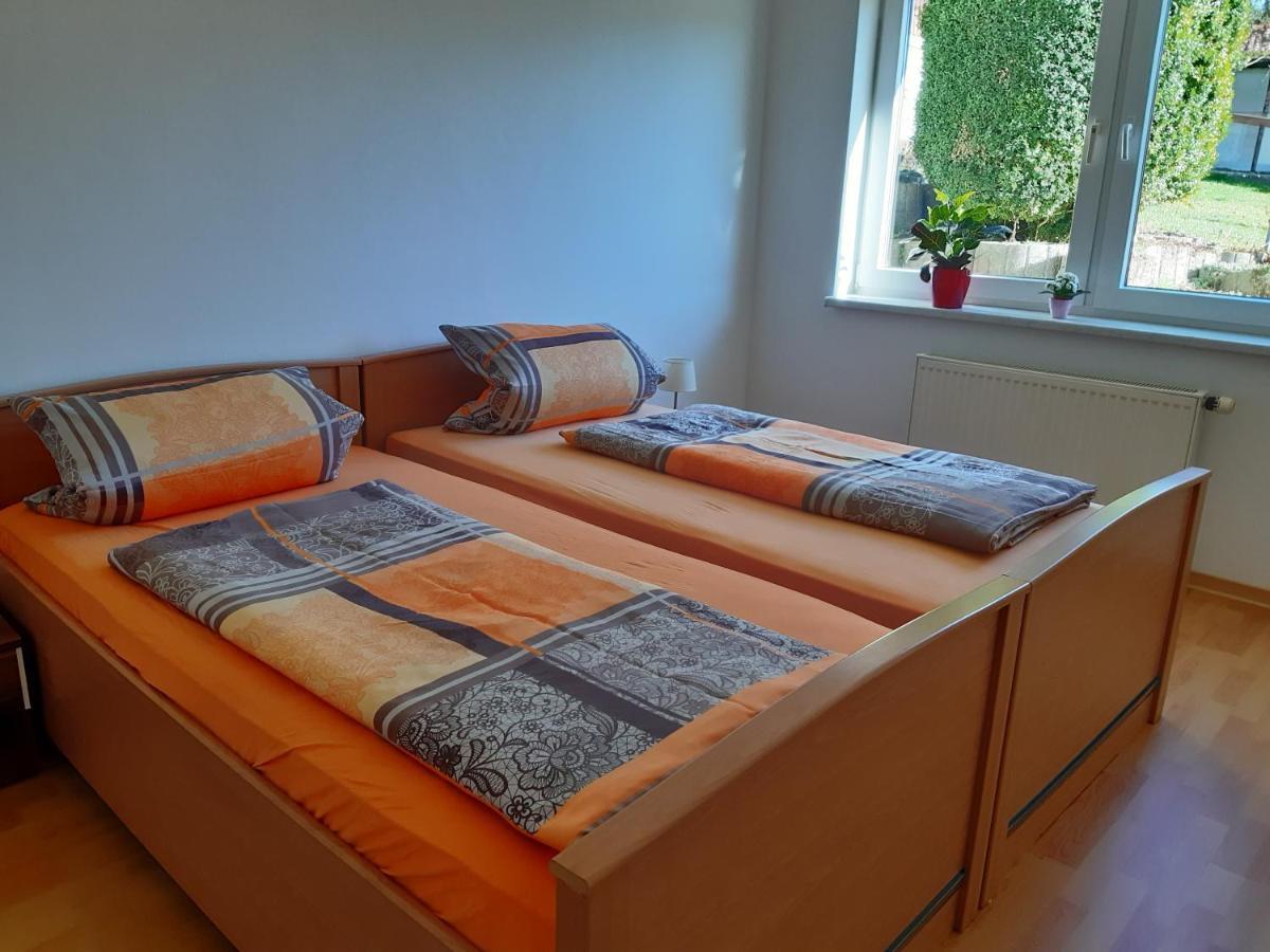 Thueringer Zimmer Suhl Bagian luar foto