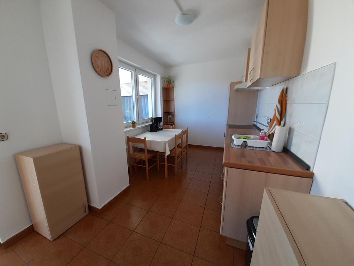 Thueringer Zimmer Suhl Bagian luar foto