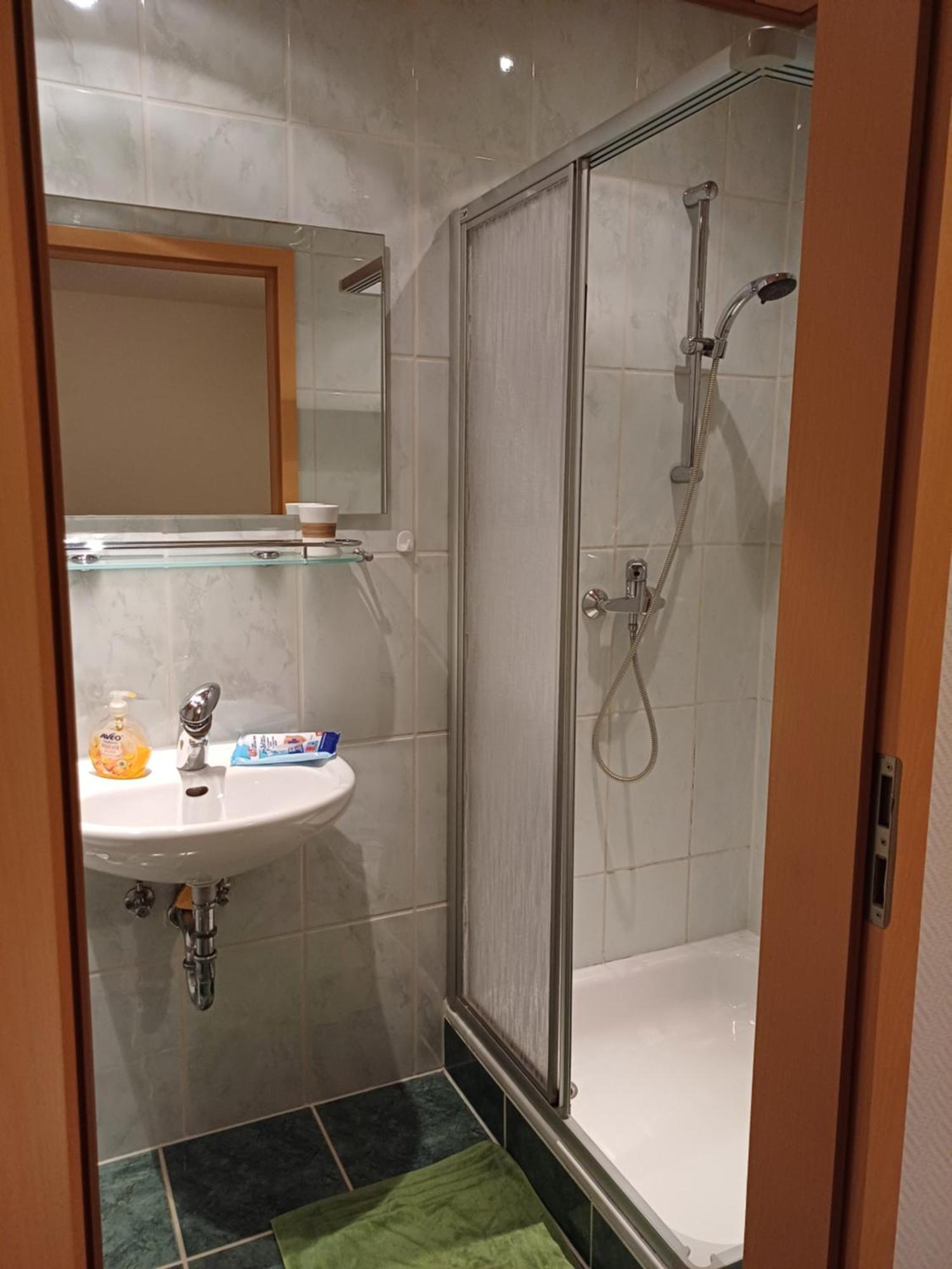 Thueringer Zimmer Suhl Bagian luar foto