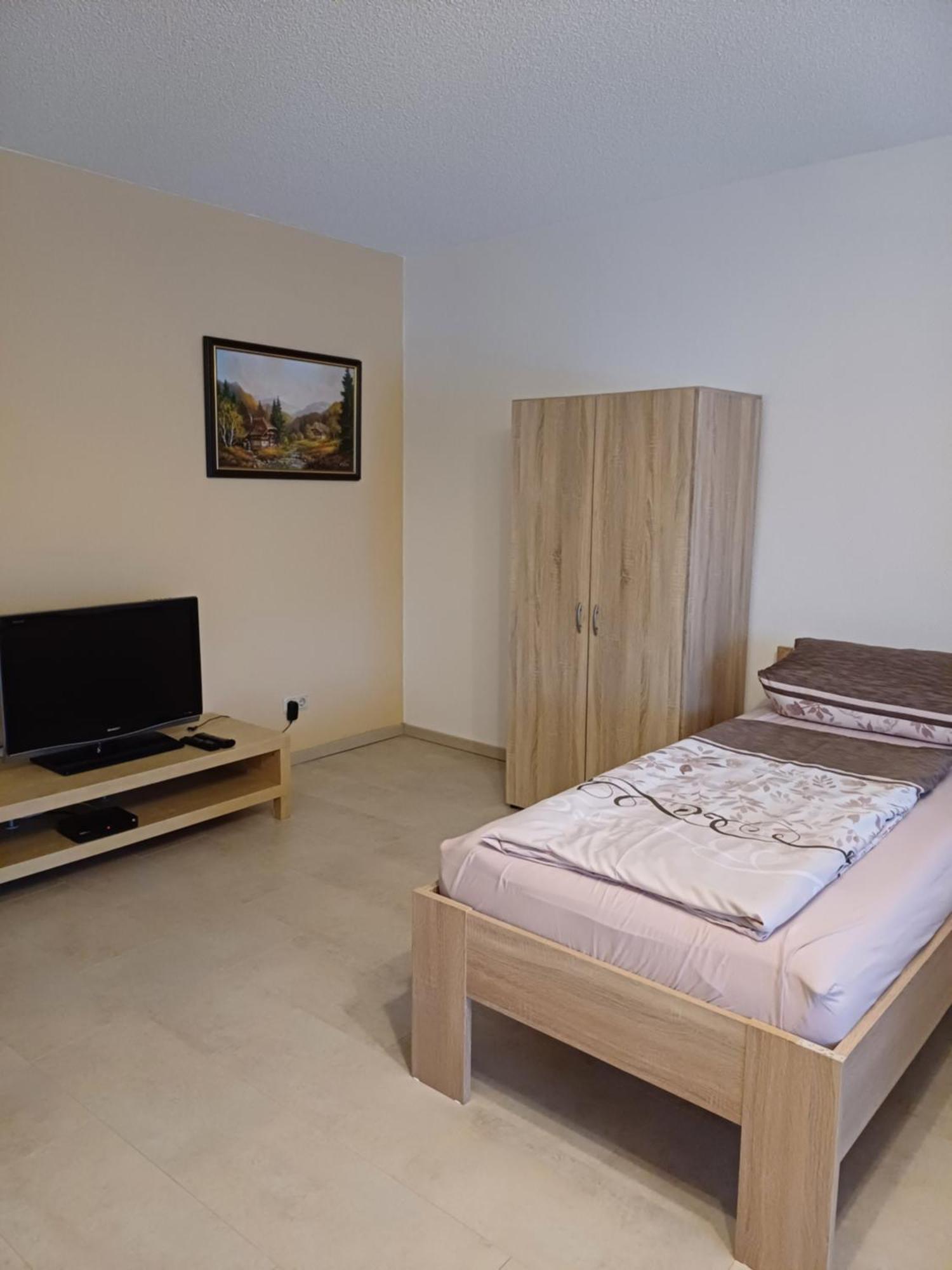 Thueringer Zimmer Suhl Bagian luar foto