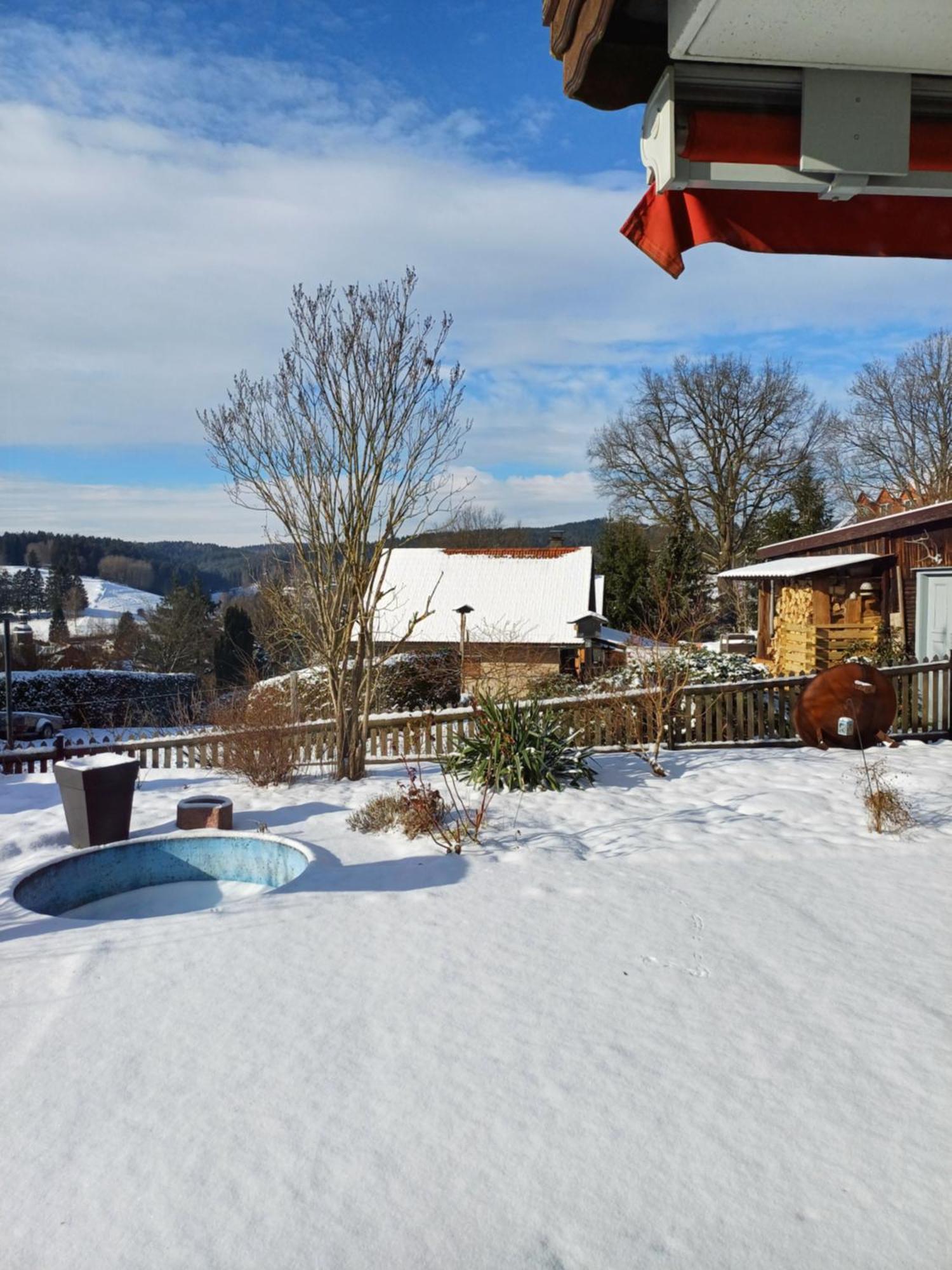 Thueringer Zimmer Suhl Bagian luar foto